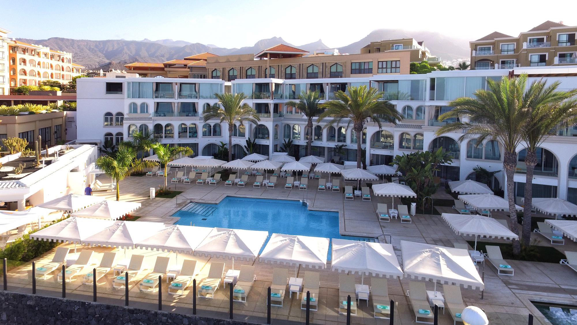 อิเบโรสตาร์ แกรนด์ โฮเต็ล ซาโลเม - สำหรับผู้ใหญ่เท่านั้น Hotel Costa Adeje  ภายนอก รูปภาพ